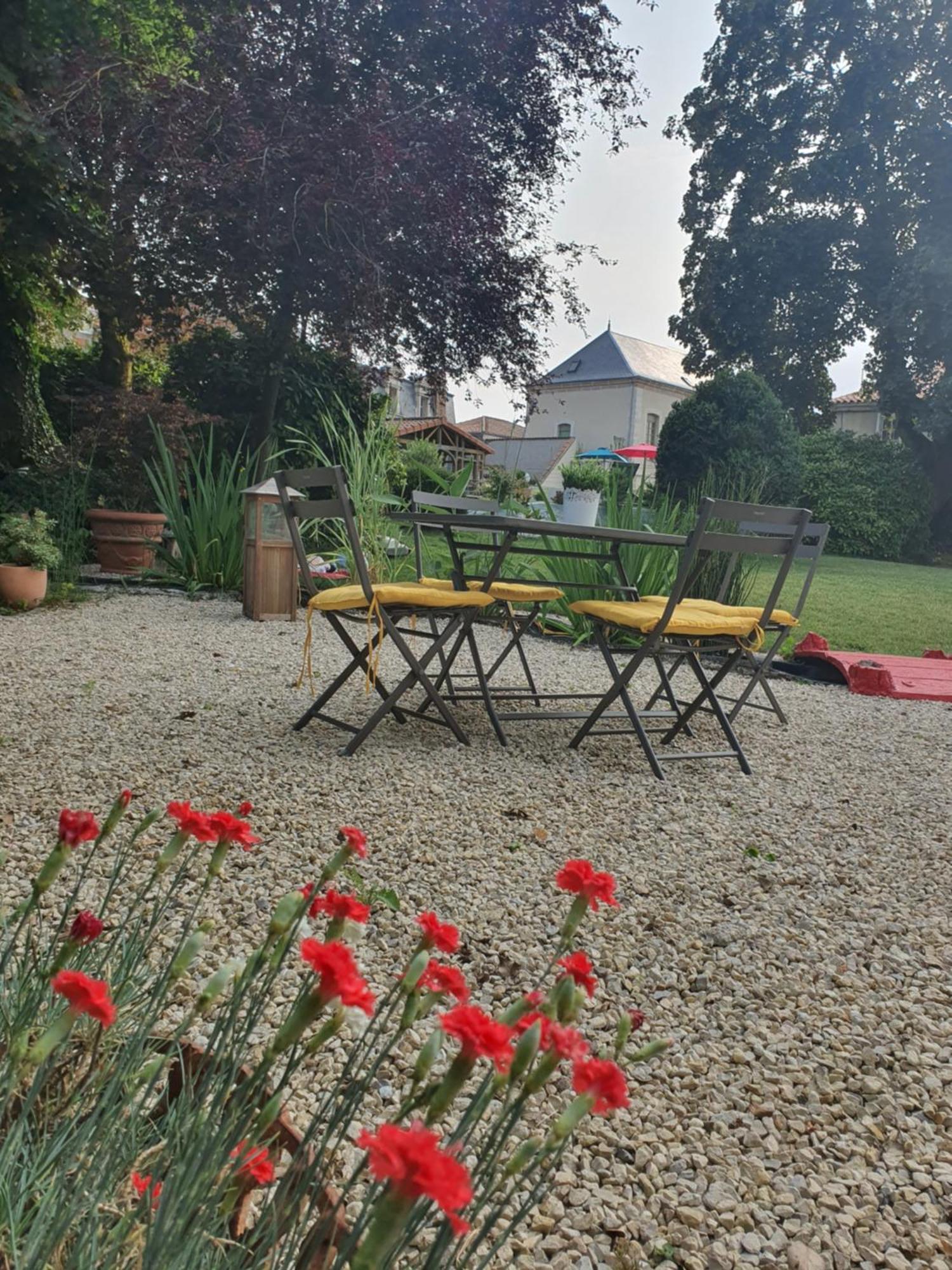 Les 5 Escales Bed & Breakfast Parthenay Dış mekan fotoğraf