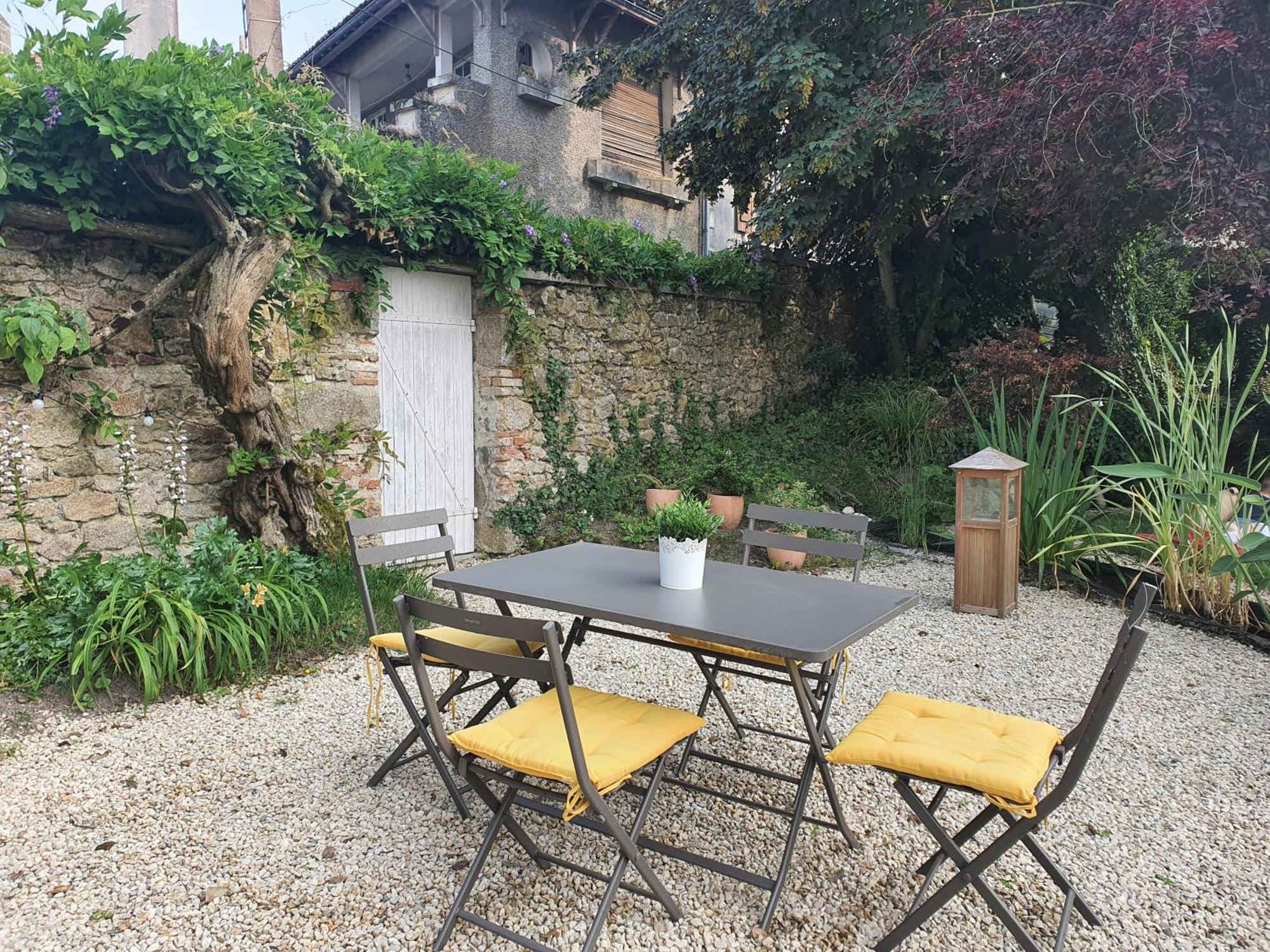 Les 5 Escales Bed & Breakfast Parthenay Dış mekan fotoğraf