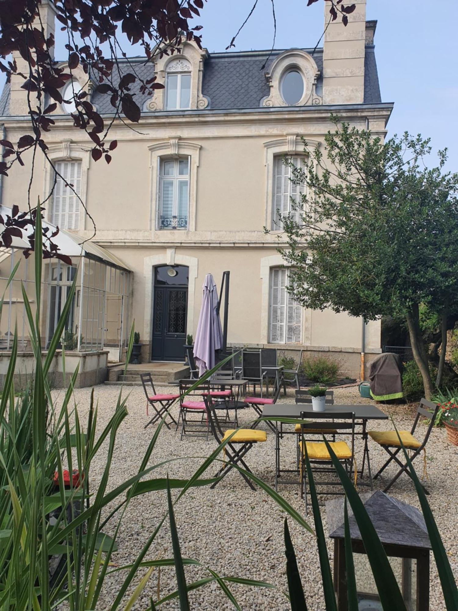 Les 5 Escales Bed & Breakfast Parthenay Dış mekan fotoğraf